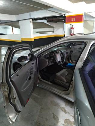 FORD TAURUS 3.0 LX V6 24V GASOLINA 4P AUTOMÁTICO